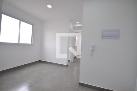 Sala de apartamento para alugar com 2 quartos, 37m² em Parque Vitória, São Paulo