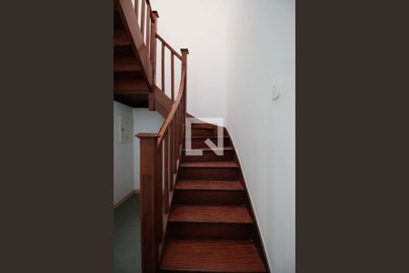 Escada de casa à venda com 2 quartos, 80m² em Vila Madalena, São Paulo