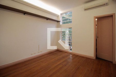 Casa à venda com 80m², 2 quartos e 1 vaga Casa à venda com 80m², 2 quartos e 1 vagaSuíte