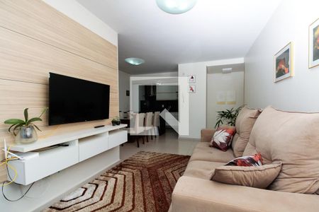 Sala de apartamento para alugar com 3 quartos, 85m² em Partenon, Porto Alegre