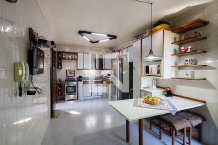 Casa de condomínio à venda com 391m², 3 quartos e 2 vagasCozinha