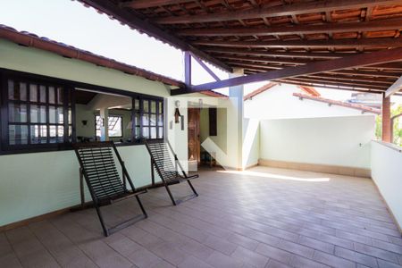 Casa de condomínio à venda com 391m², 3 quartos e 2 vagasVaranda