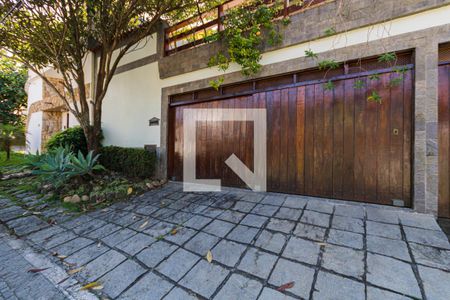 Casa de condomínio à venda com 391m², 3 quartos e 2 vagasFachada