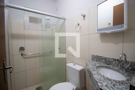 Casa para alugar com 124m², 2 quartos e 6 vagasBanheiro