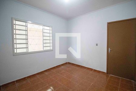Casa para alugar com 124m², 2 quartos e 6 vagasQuarto 2