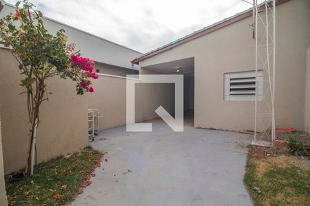 Casa para alugar com 124m², 2 quartos e 6 vagasGaragem