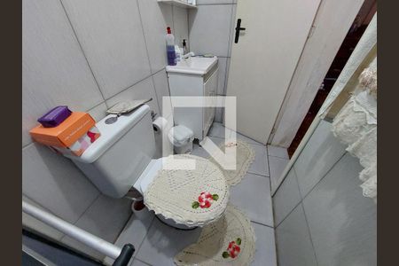 Casa à venda com 149m², 4 quartos e 3 vagasBanheiro 2