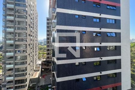 Apartamento para alugar com 450m², 4 quartos e 6 vagasVista