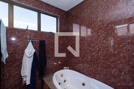 Apartamento à venda com 340m², 3 quartos e 3 vagasBanheiro da Suíte Master