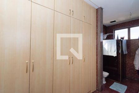 Apartamento à venda com 340m², 3 quartos e 3 vagasCloset da Suíte Master