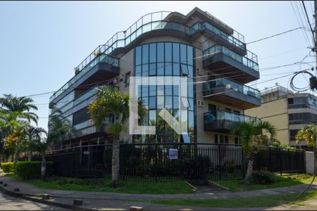 Apartamento à venda com 180m², 5 quartos e 3 vagas Apartamento à venda com 180m², 5 quartos e 3 vagasFachada