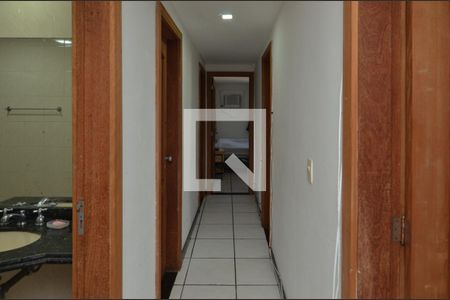 Apartamento à venda com 180m², 5 quartos e 3 vagas Apartamento à venda com 180m², 5 quartos e 3 vagasCorredor