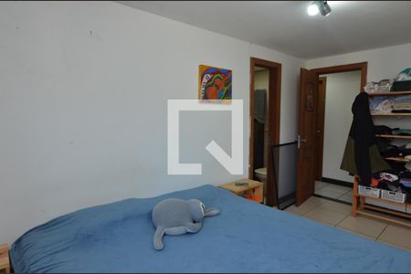 Apartamento à venda com 180m², 5 quartos e 3 vagas Apartamento à venda com 180m², 5 quartos e 3 vagasSuite 1