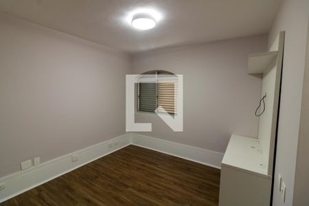 Quarto 2 de apartamento para alugar com 3 quartos, 210m² em Vila Morumbi, São Paulo