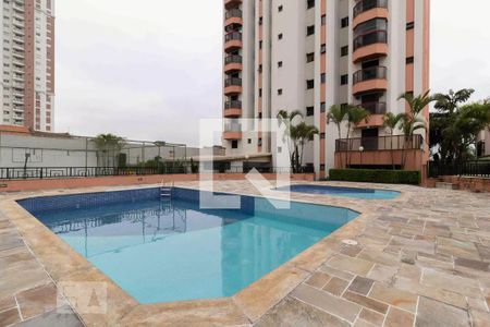 Apartamento para alugar com 117m², 3 quartos e 3 vagas Apartamento para alugar com 117m², 3 quartos e 3 vagasÁrea comum - Piscina