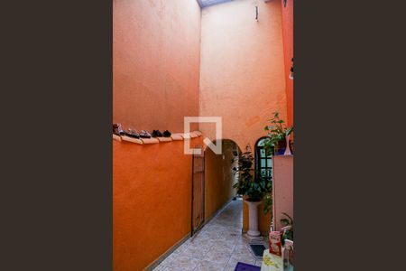 Casa à venda com 250m², 2 quartos e 8 vagas Casa à venda com 250m², 2 quartos e 8 vagasÁrea de Serviço