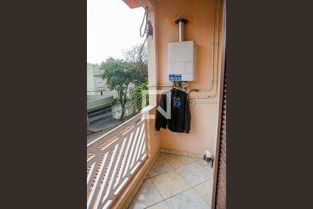 Casa à venda com 250m², 2 quartos e 8 vagas Casa à venda com 250m², 2 quartos e 8 vagasVaranda