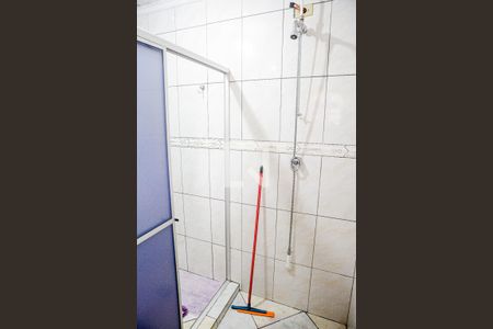 Casa à venda com 250m², 2 quartos e 8 vagas Casa à venda com 250m², 2 quartos e 8 vagasBanheiro da Suíte