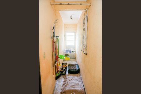 Casa à venda com 250m², 2 quartos e 8 vagas Casa à venda com 250m², 2 quartos e 8 vagasÁrea de Serviço