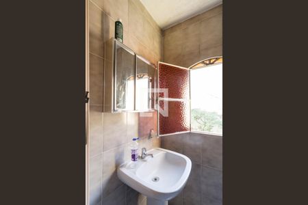 Casa à venda com 290m², 4 quartos e 1 vagaBanheiro 4