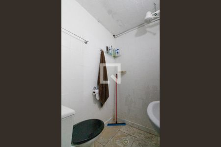 Casa à venda com 290m², 4 quartos e 1 vagaBanheiro 1