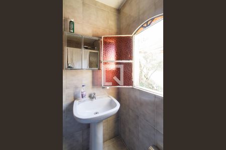 Casa à venda com 290m², 4 quartos e 1 vagaBanheiro 4