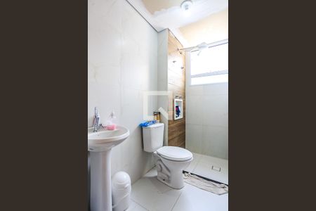 Apartamento à venda com 43m², 2 quartos e sem vaga Apartamento à venda com 43m², 2 quartos e sem vagaBanheiro