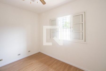 Casa à venda com 162m², 3 quartos e 2 vagasSuíte