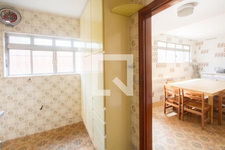 Casa à venda com 162m², 3 quartos e 2 vagasCozinha