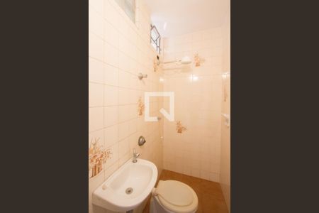 Casa à venda com 162m², 3 quartos e 2 vagasBanheiro de Serviço