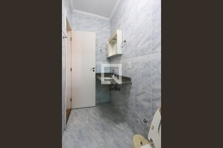 Casa à venda com 100m², 2 quartos e 2 vagas Casa à venda com 100m², 2 quartos e 2 vagasBanheiro da Suíte 2