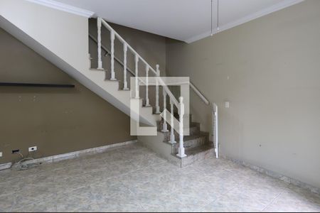 Casa à venda com 100m², 2 quartos e 2 vagasSala