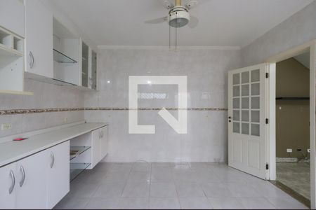 Casa à venda com 100m², 2 quartos e 2 vagas Casa à venda com 100m², 2 quartos e 2 vagasCozinha