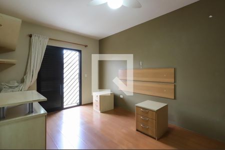 Casa à venda com 100m², 2 quartos e 2 vagasSuíte 2