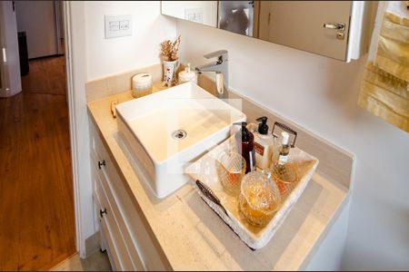 Apartamento à venda com 79m², 3 quartos e 2 vagasBanheiro Social