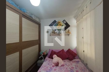 Casa à venda com 220m², 3 quartos e 2 vagasQuarto