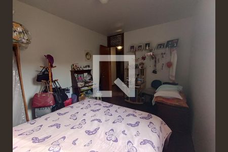 Casa à venda com 220m², 3 quartos e 2 vagasQuarto