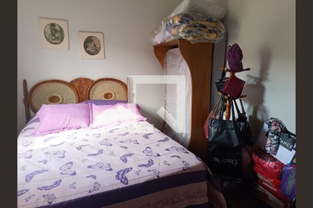 Casa à venda com 220m², 3 quartos e 2 vagasQuarto