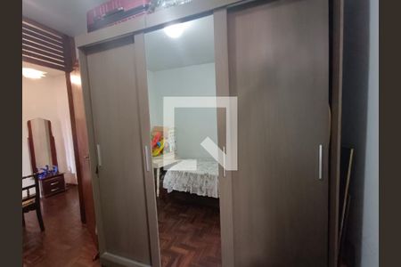 Casa à venda com 220m², 3 quartos e 2 vagasQuarto