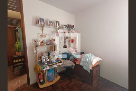 Casa à venda com 220m², 3 quartos e 2 vagasQuarto