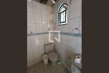 Casa à venda com 220m², 3 quartos e 2 vagasBanheiro