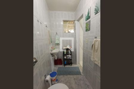 Casa à venda com 220m², 3 quartos e 2 vagasBanheiro