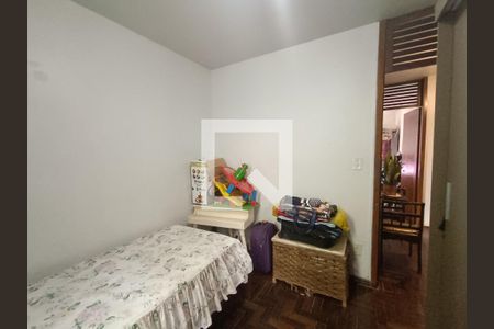 Casa à venda com 220m², 3 quartos e 2 vagasQuarto