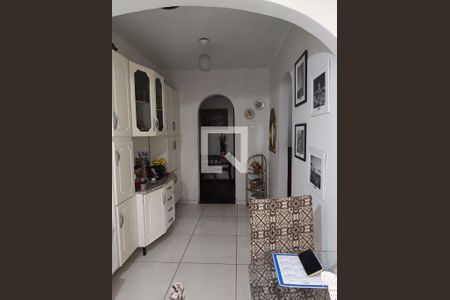 Casa à venda com 220m², 3 quartos e 2 vagasCozinha