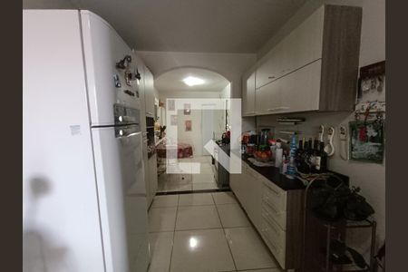 Casa à venda com 220m², 3 quartos e 2 vagasCozinha