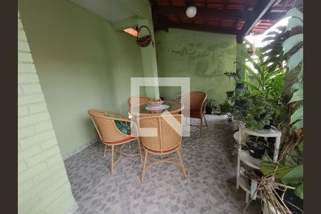 Casa à venda com 220m², 3 quartos e 2 vagasQuintal
