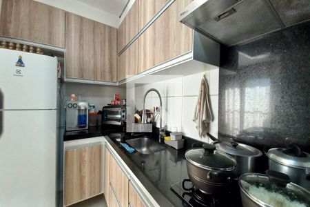 Apartamento à venda com 60m², 2 quartos e 1 vagaCozinha 