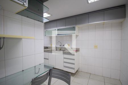 Apartamento para alugar com 84m², 2 quartos e 1 vagaCozinha e Área de Serviço