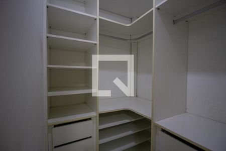 Apartamento para alugar com 84m², 2 quartos e 1 vagaCloset da Suíte