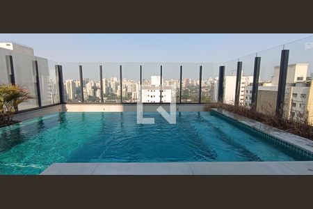 Studio à venda com 30m², 1 quarto e sem vaga Studio à venda com 30m², 1 quarto e sem vagaÁrea comum - Piscina